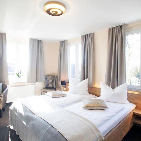 Hotel & Gutsgasthaus Koeberle لينداو المظهر الخارجي الصورة