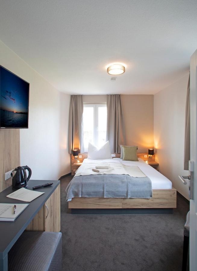 Hotel & Gutsgasthaus Koeberle لينداو المظهر الخارجي الصورة