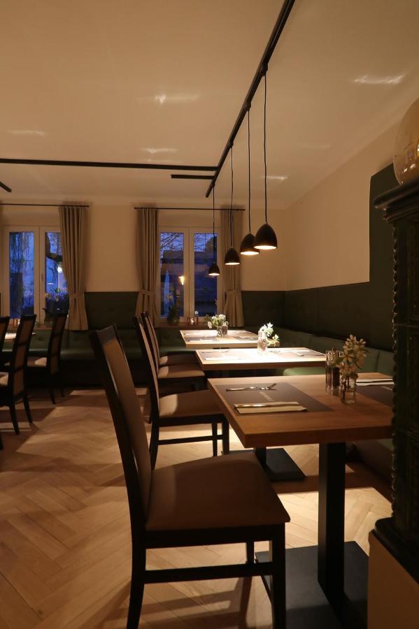 Hotel & Gutsgasthaus Koeberle لينداو المظهر الخارجي الصورة