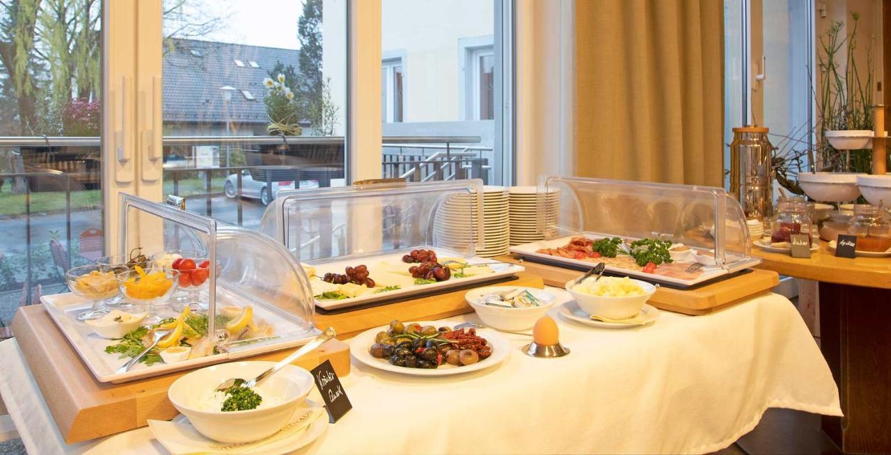 Hotel & Gutsgasthaus Koeberle لينداو المظهر الخارجي الصورة