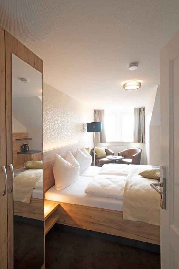 Hotel & Gutsgasthaus Koeberle لينداو المظهر الخارجي الصورة